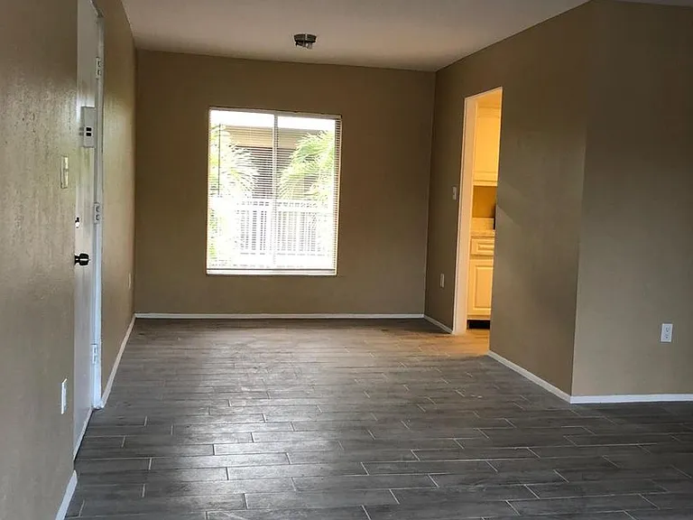1830 Maravilla Ave #416 — Photo 5
