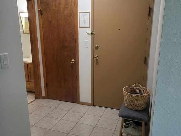 5th image of 4307 Durand Ave #203
