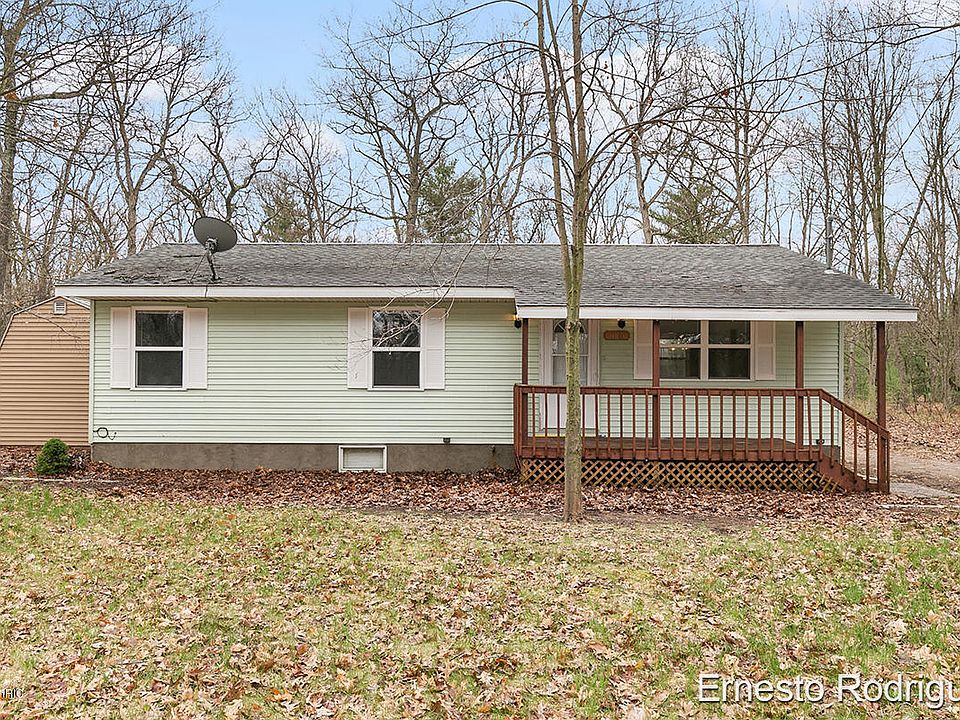 1st image of 675 E White Lake Dr
