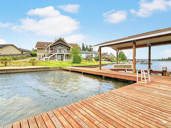 5th image of 4603 N Island Dr E