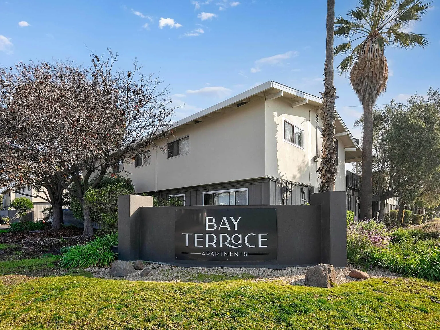 Bay Terrace — Photo 2