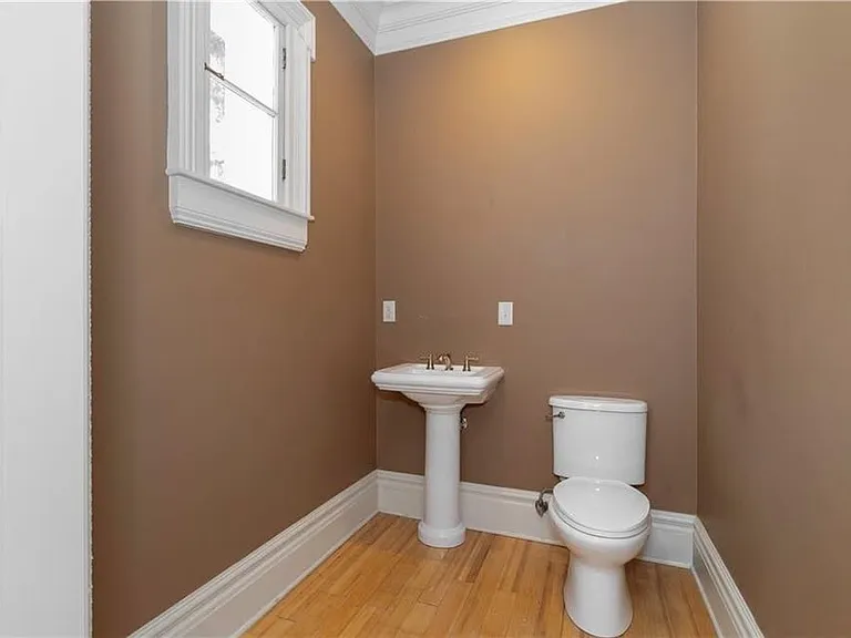 1208 James St #3 — Photo 10