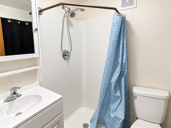 3rd image of 2613 Spring St #2