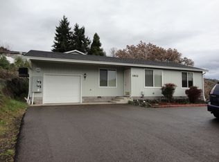 1922 NE Commercial Ave, Roseburg, OR