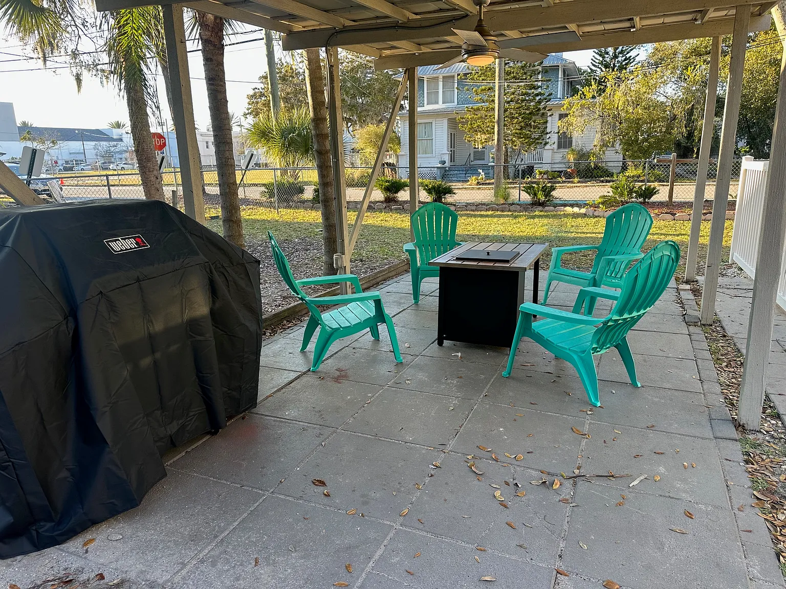200 Live Oak St — Photo 2