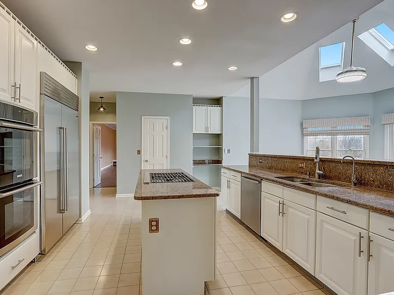 19 Cheyenne Dr — Photo 9