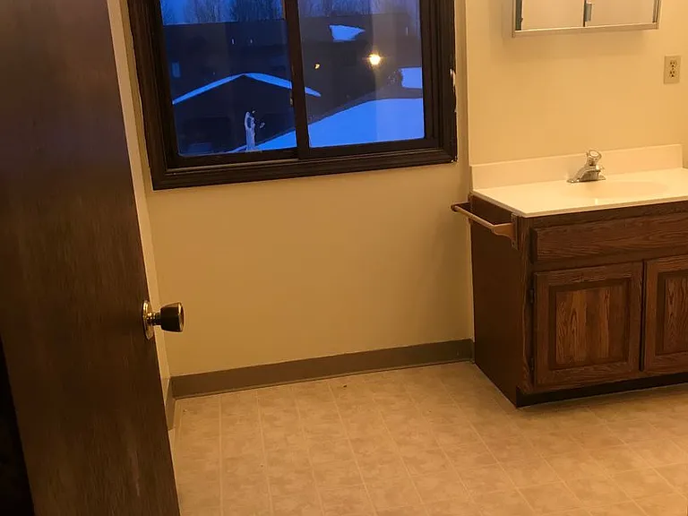102 Newbury Hollow Ln — Photo 14