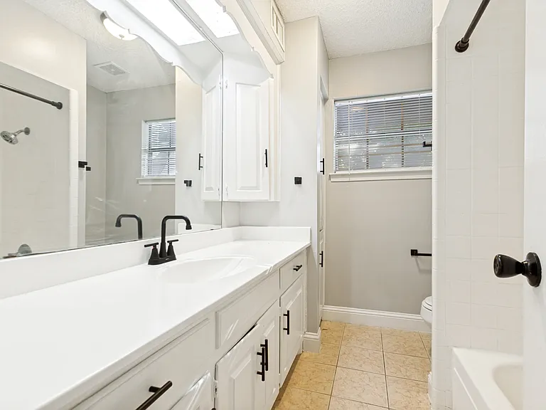 14372 Haymeadow Cir — Photo 26