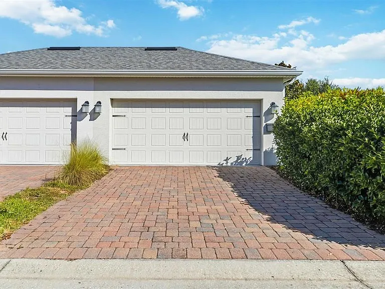 11686 Epic Ave — Photo 26