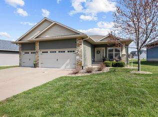 6029 Deere Creek Ln, Davenport, IA