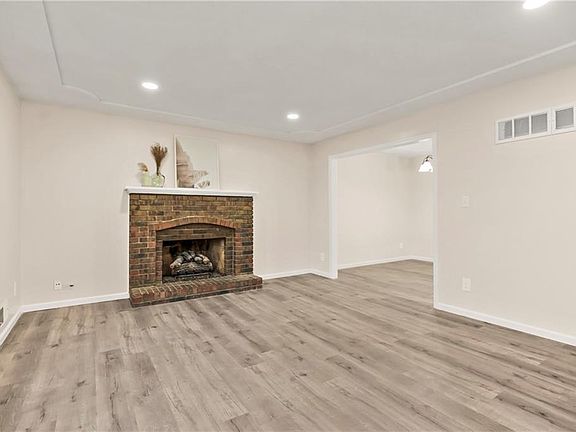 5th image of 7828 Westridge Rd