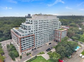 1830 Bloor St W