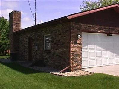 3rd image of 6748 James Ave