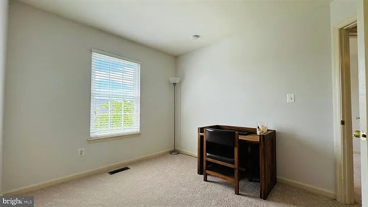 21779 Kings Crossing Ter — Photo 13