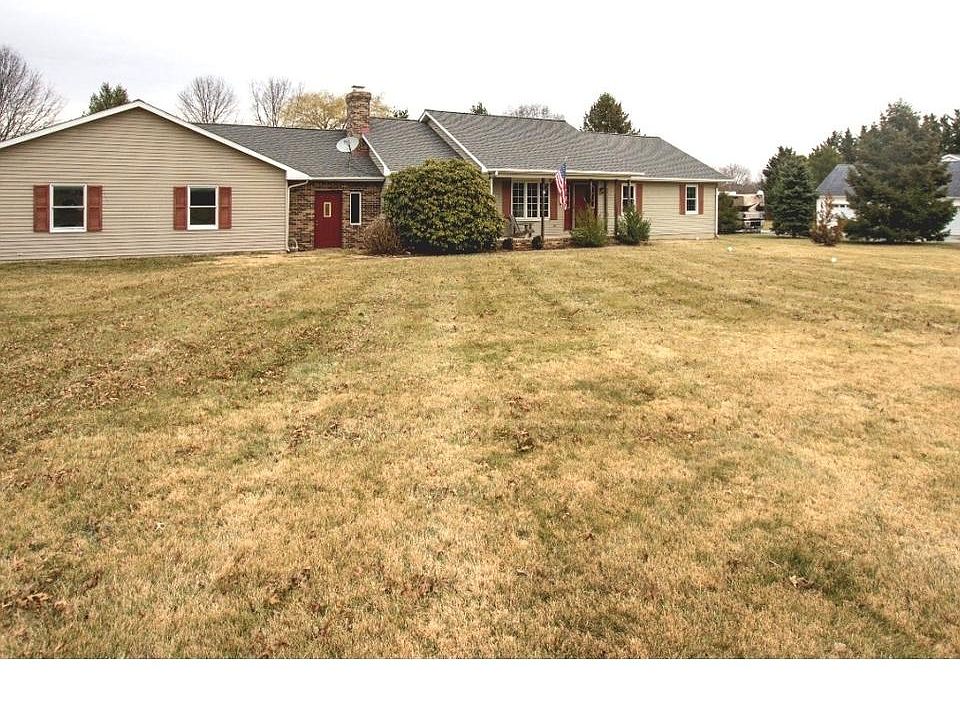 1st image of 338 Pheasant Dr
