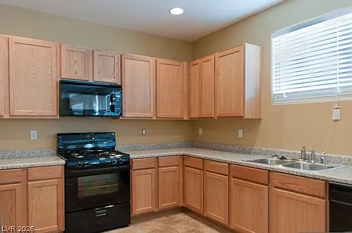 1025 Equator Ave — Photo 8