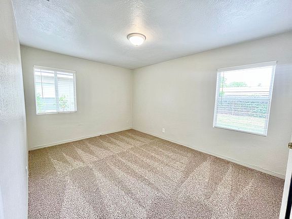 4th image of 1714-1716 Madrone Ave