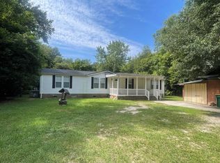 2462 Wedgefield Rd, Sumter, SC 29154