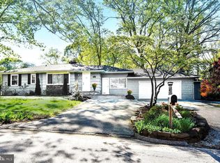 580 Center Dr, Severna Park, MD 21146
