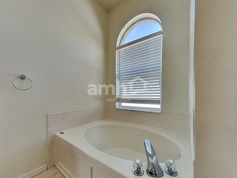 4553 Marchmont Blvd — Photo 13