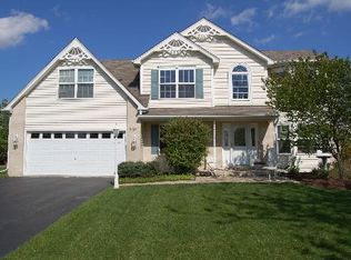 208 Cambridge Ct, Oswego, IL
