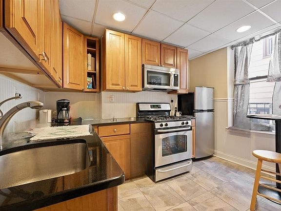 3rd image of 331 Grand St APT 3