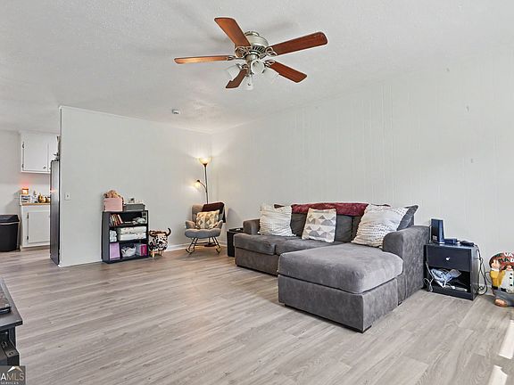 5th image of 29 Fisher Ave