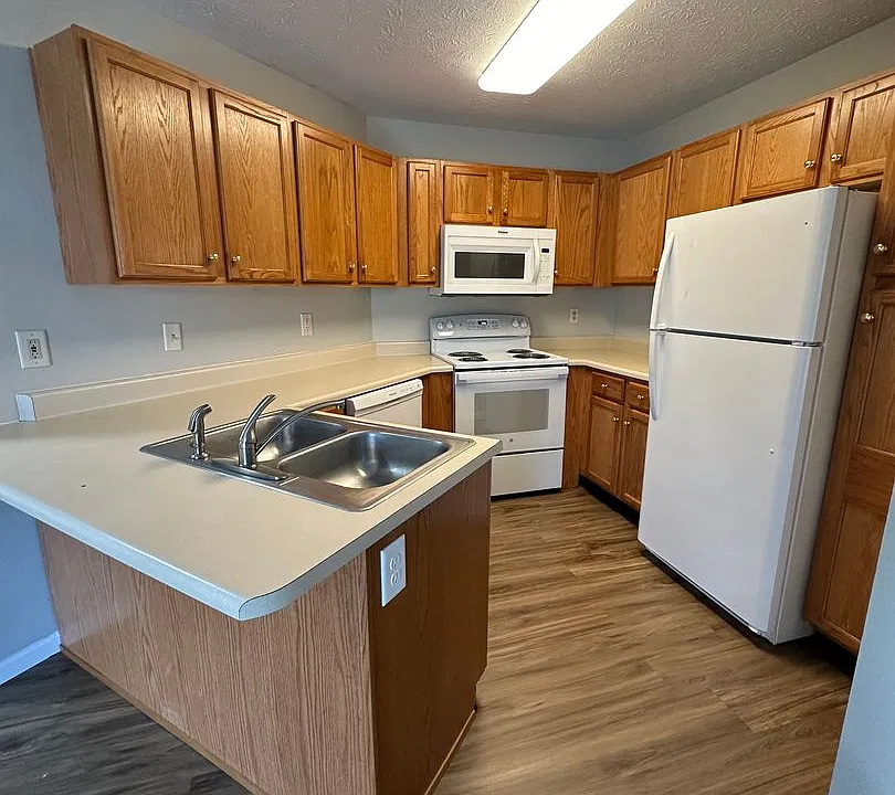 3512 Bethel-