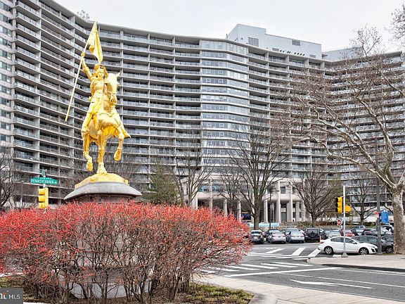 2nd image of 2401 Pennsylvania Ave APT 16A11