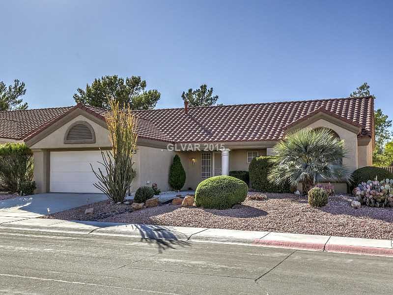 1st image of 2521 Desert Butte Dr