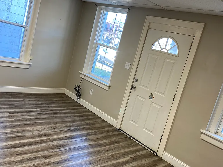 219 N Fayette St #5 — Photo 8