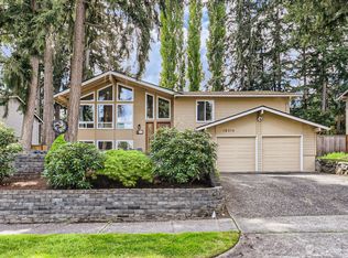 18215 NE 31st St, Redmond, WA
