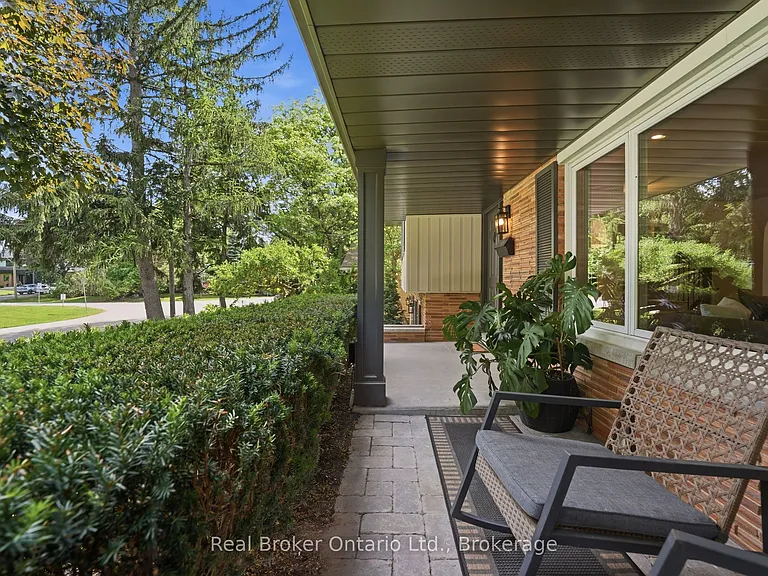 571 Leonard Ct — Photo 6