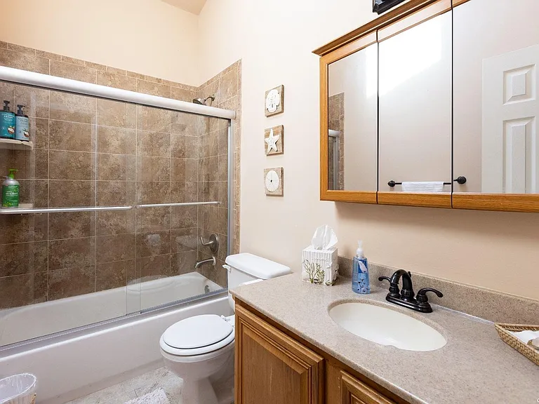 400 Wells Rd — Photo 11