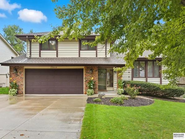 15315 Westchester Dr, Omaha, NE 68154