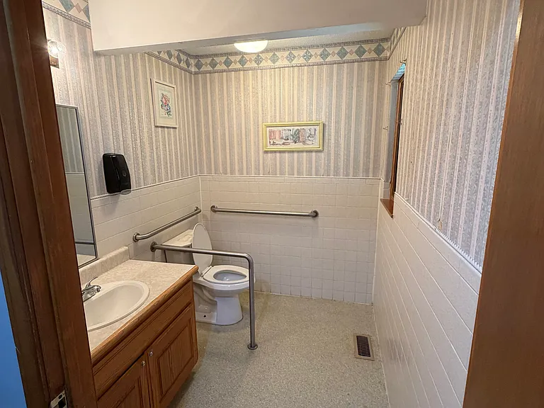 1525 Birmingham Rd — Photo 9