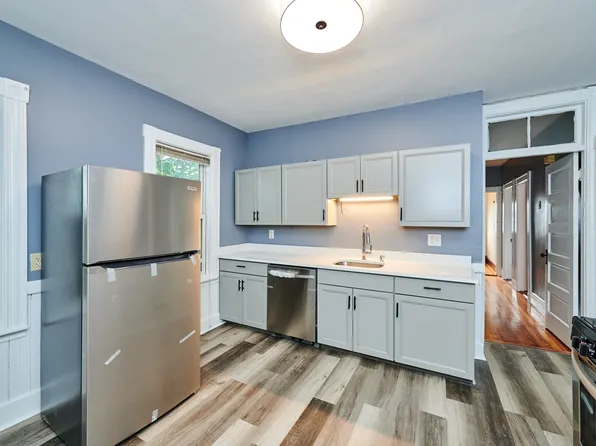 44 Fox St Floor 2, Dorchester, MA 02122