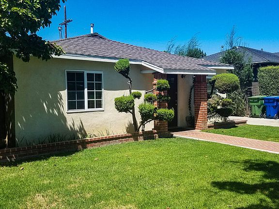 3rd image of 12717 Bonaparte Ave