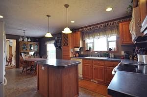 4th image of 22341 Woodland School Dr