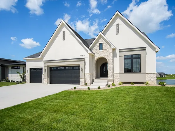 17815 Goodman Dr, Urbandale, IA 50323