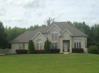 8225 Peabody Rd, Freeburg, IL 62243