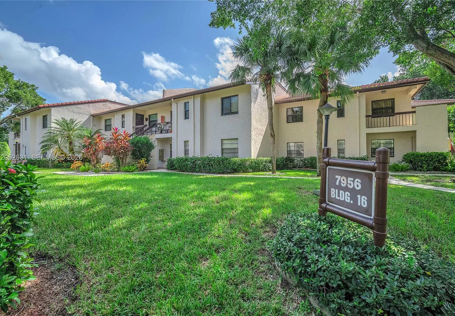 Greens Of Boca Lago Condo — Photo 4