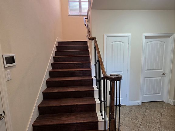 5th image of 7305 Venice Dr Unit 1