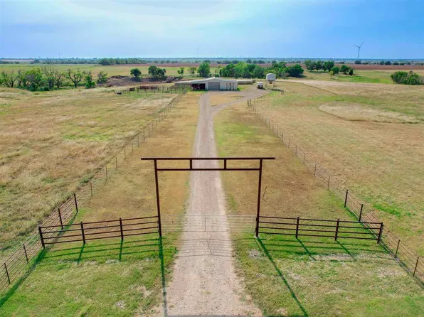 7501 N Prentice Rd, Newkirk, OK 74647