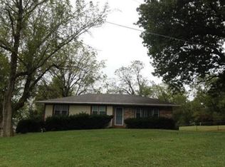 7907 Dixie Ct, Kansas City, KS 66111
