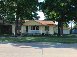 416 W 7th St, Newkirk, OK 74647