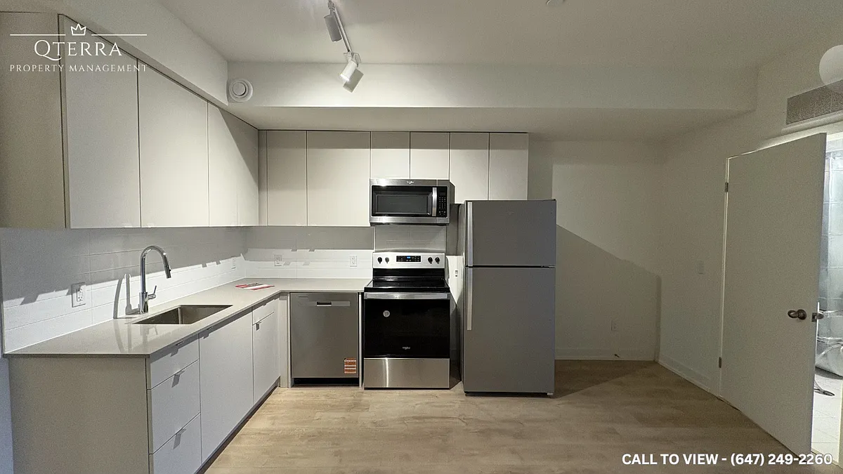 Building Photo - 16 Melbourne Ave #105C