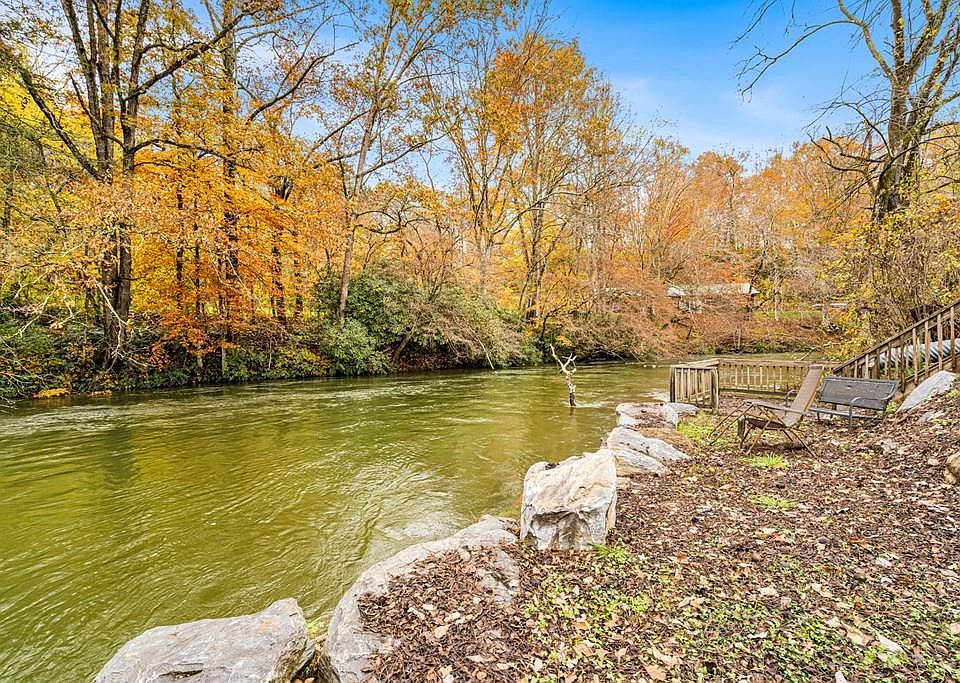 1st image of 251 Rivers Edge Dr