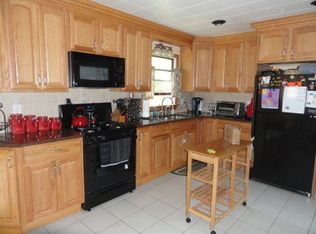 20 White Birch Dr, Stockholm, NJ 07460