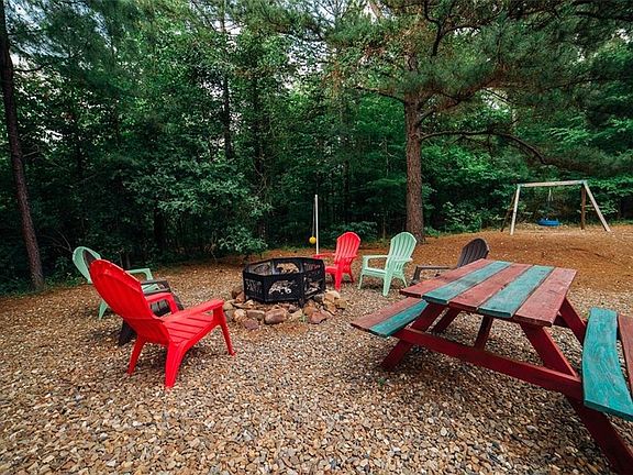 4th image of 245 Southern Hills Cir